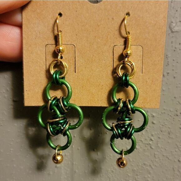 Chainmail Earrings Green and Yellow (E162) - Picture 3 of 3